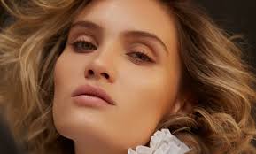 آرایش لایت یا نچرال چیست؟